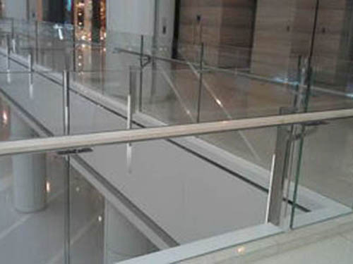 玻璃楼梯护栏